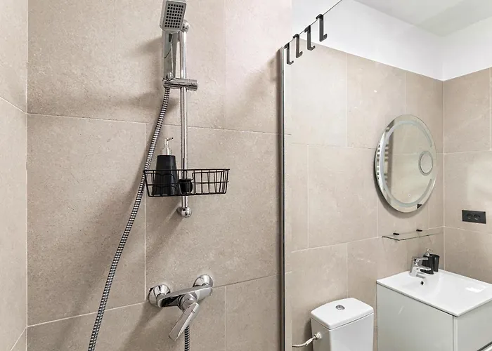 Crystal - Infinity Pool & * Năvodari