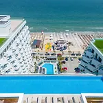 Crystal In Infinity Pool & Appartement *