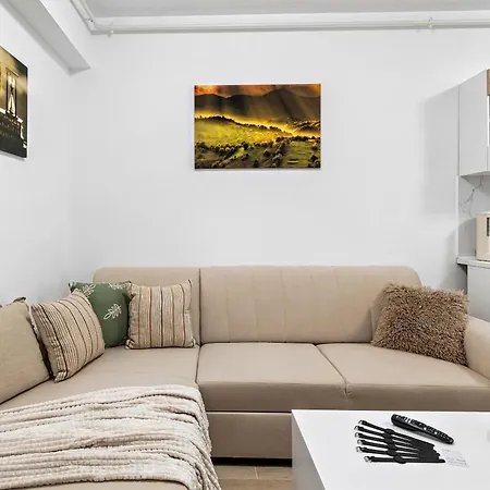 Apartman Crystal - Infinity Pool & *