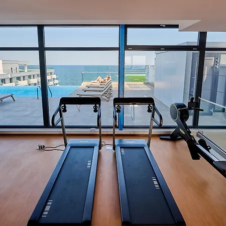 Crystal - Infinity Pool & Năvodari